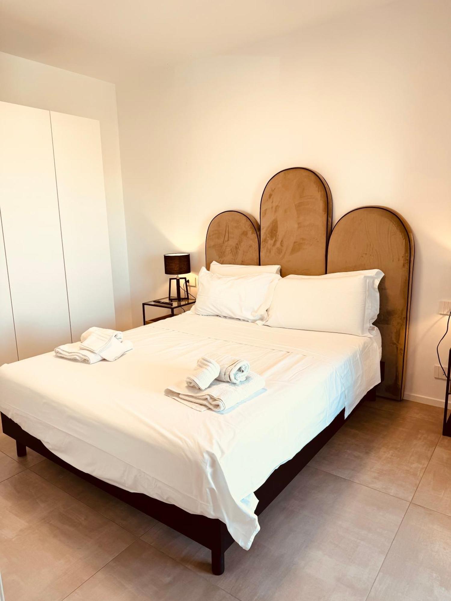 Marisabella Suite 6 Bari Bagian luar foto