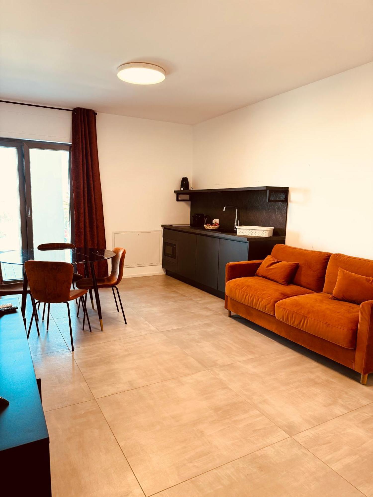 Marisabella Suite 6 Bari Bagian luar foto